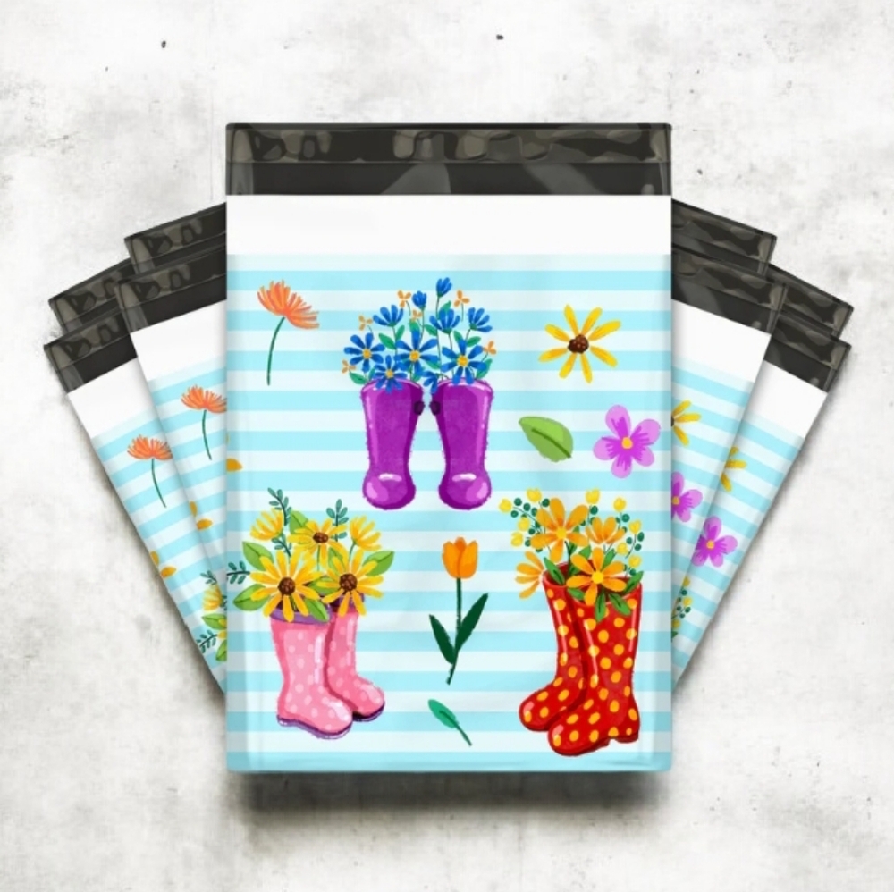 (25) 10x13 Floral Boot Poly Mailers